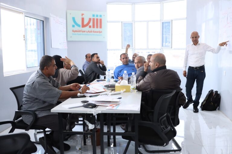 وحدة الوساطة مع ممثلين من مؤسسة مياه الحوبان ومؤسسة مياه تعز